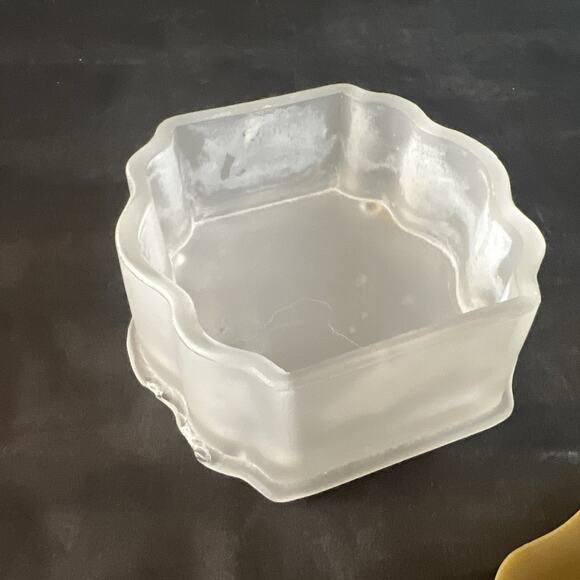 Vintage Frosted Glass Vanity Jar Green Deco Celluloid Lid Art Deco Style - Picture 10 of 13